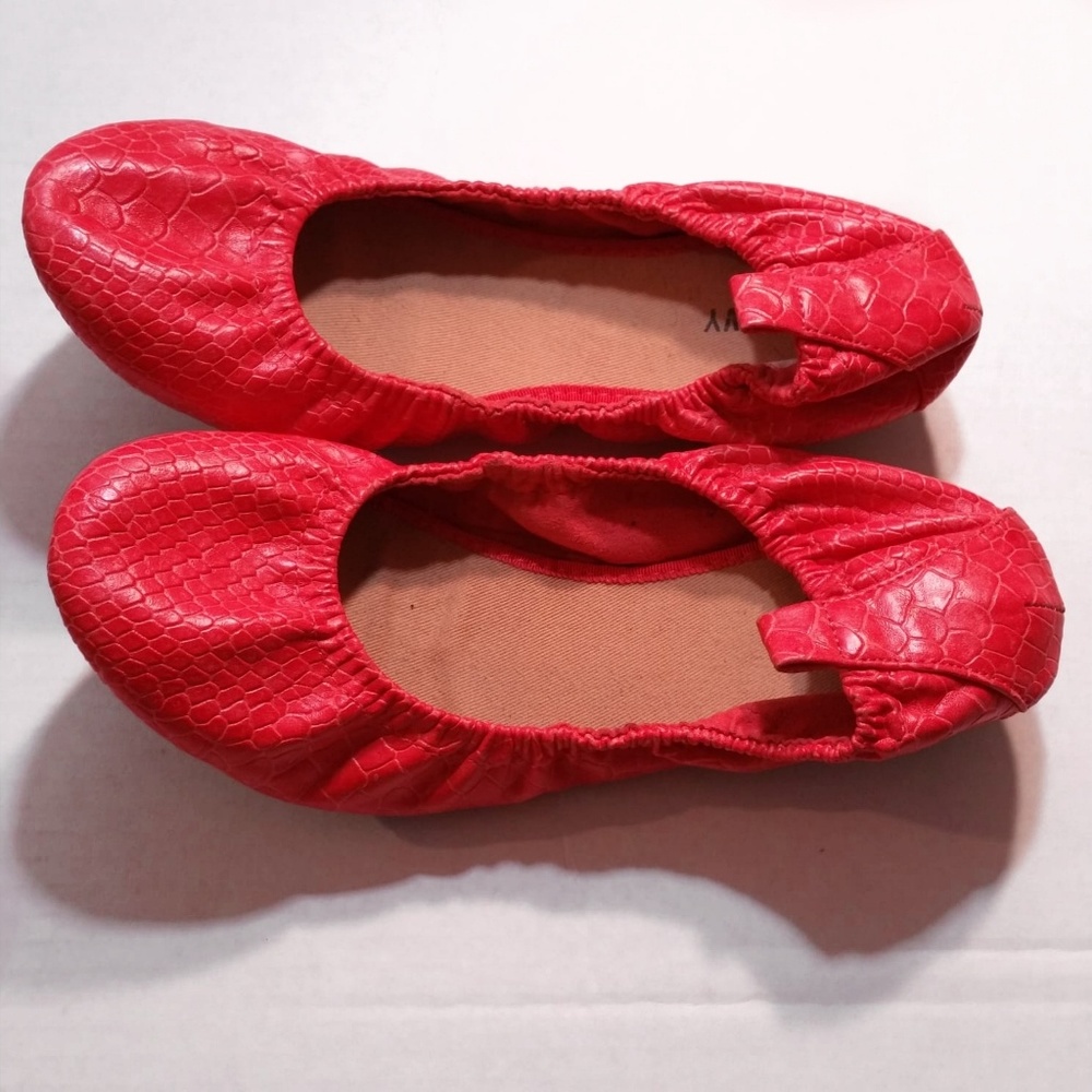 Old Navy | Red Snakeskin Ballet Flats Size 8